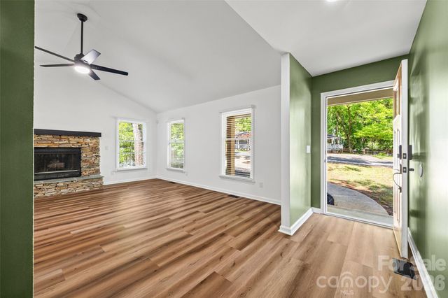 5043 Suwarrow Circle, Tega Cay, SC 29708