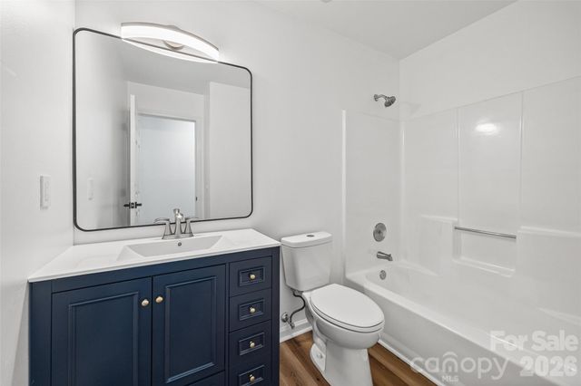 5043 Suwarrow Circle, Tega Cay, SC 29708