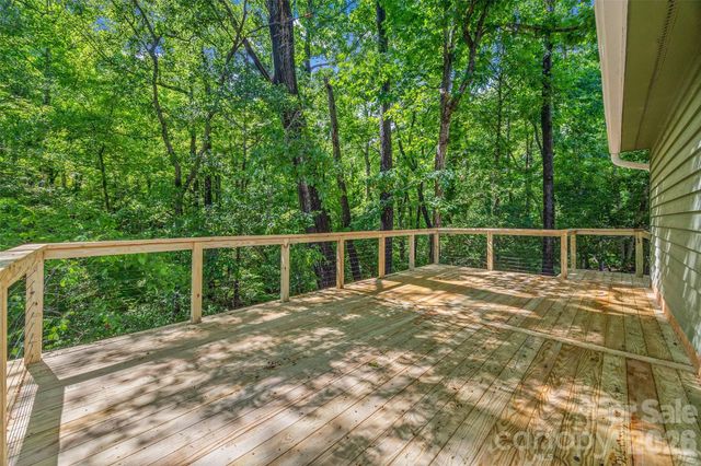 5043 Suwarrow Circle, Tega Cay, SC 29708