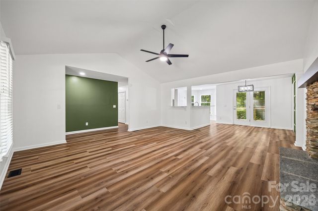 5043 Suwarrow Circle, Tega Cay, SC 29708