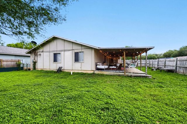 7701 Whitsun DR, Austin, TX 78749