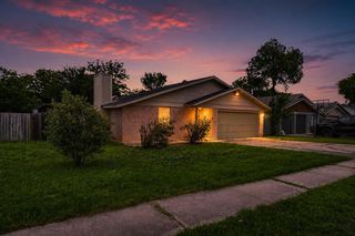 7701 Whitsun DR, Austin, TX 78749