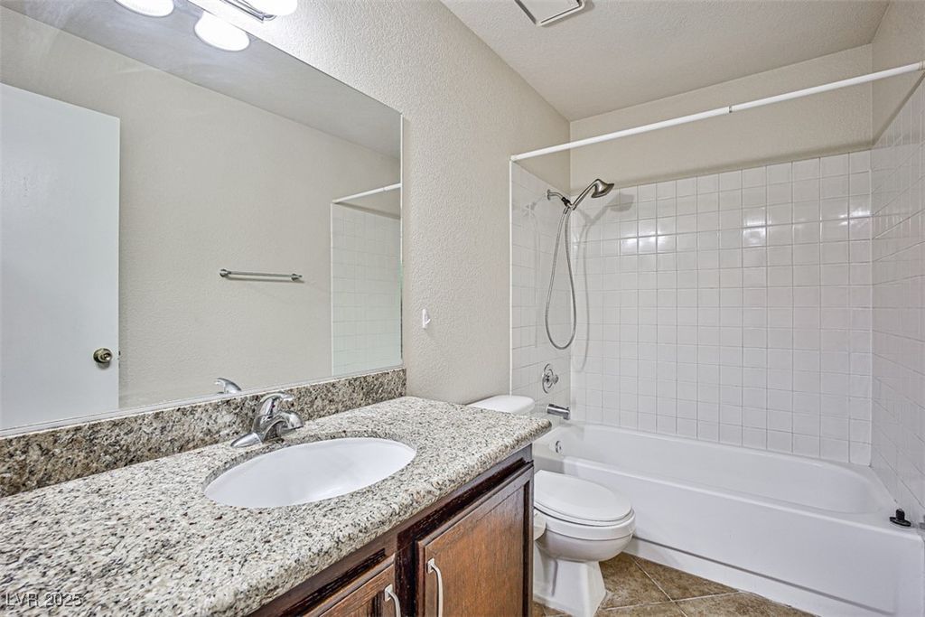 Image 11 of property listing at 1316 Pinto Rock Lane 202, Las Vegas, NV 89128