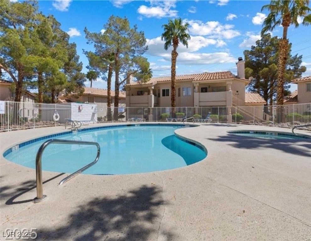 Image 15 of property listing at 1316 Pinto Rock Lane 202, Las Vegas, NV 89128