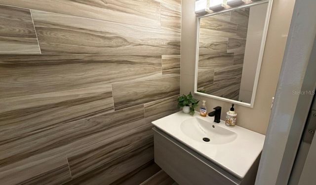 F-23 TOPACIO ST. URB PASEO REAL, Dorado, PR 00646