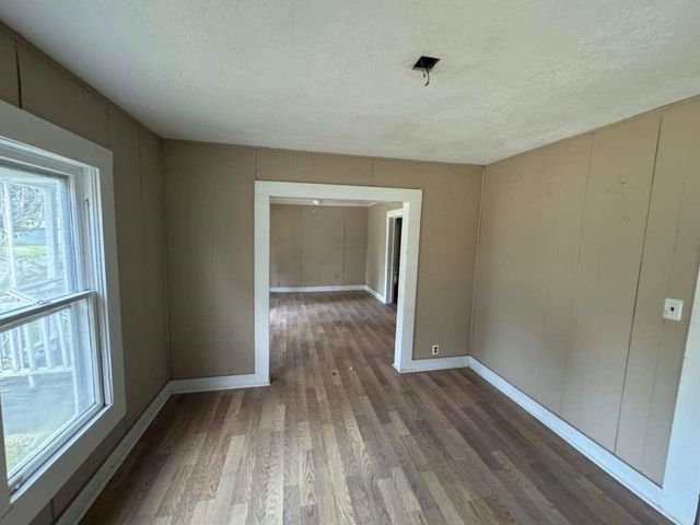 1303 Hopkins Drive, Jasper, TX 75951