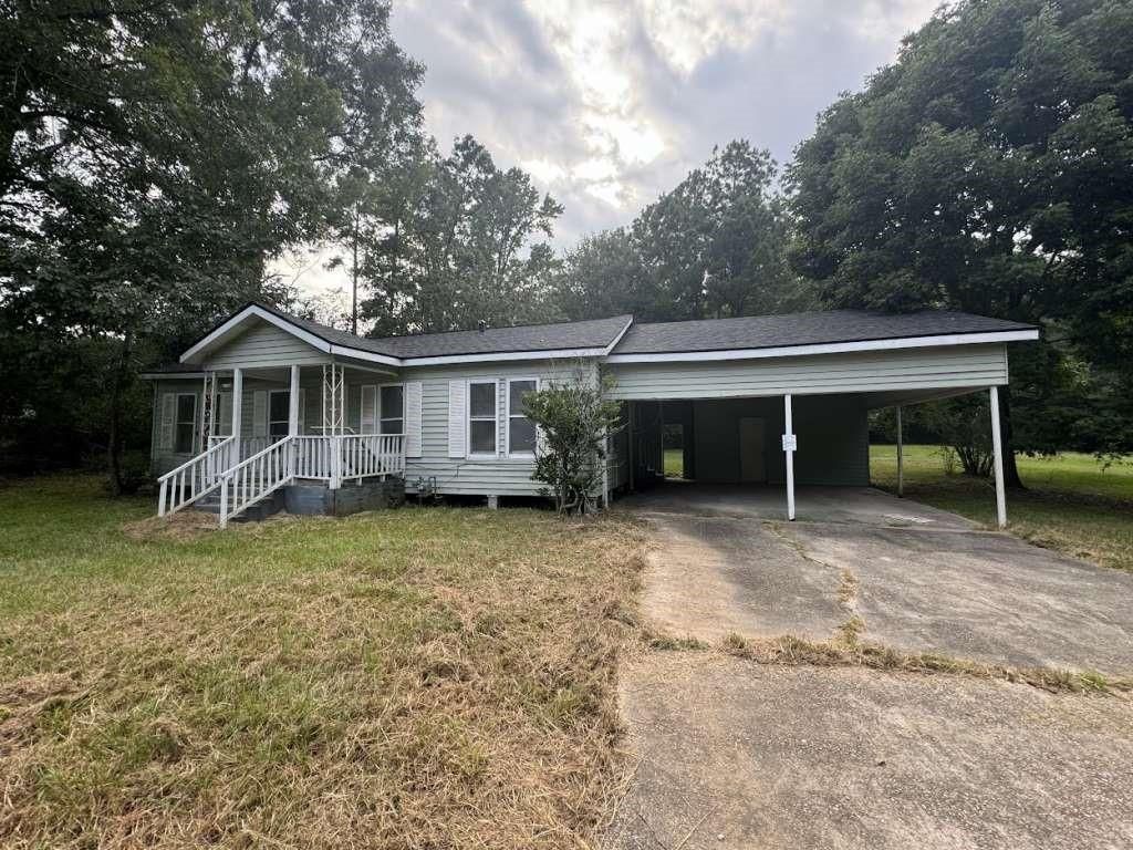 1303 Hopkins Drive, Jasper, TX 75951