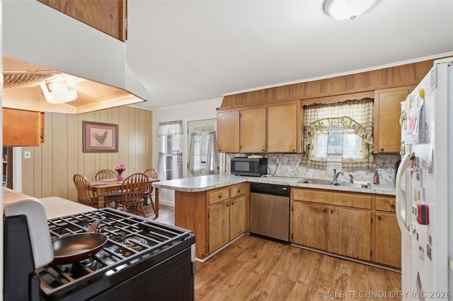 5514 W 3rd Street, Tulsa, OK 74127