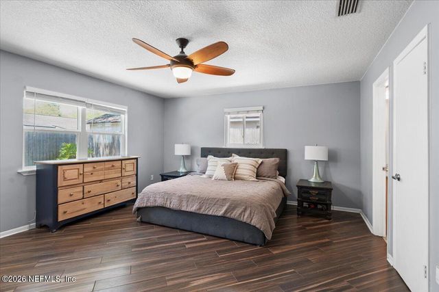 918 17TH Street N, Jacksonville Beach, FL 32250