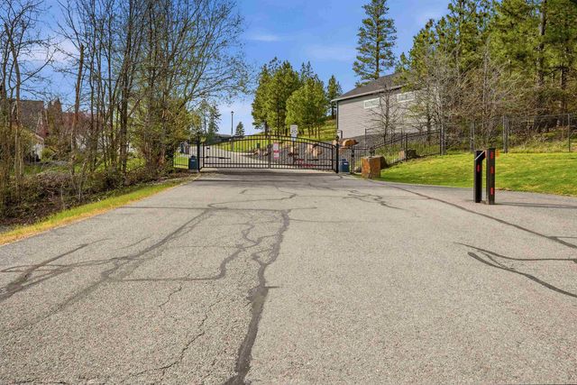 2524 S Man O War Ln, Veradale, WA 99037