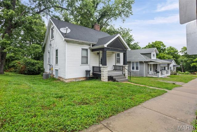 321 W Cleveland Avenue, Belleville, IL 62220