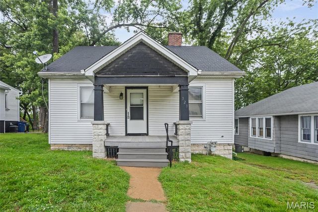 321 W Cleveland Avenue, Belleville, IL 62220