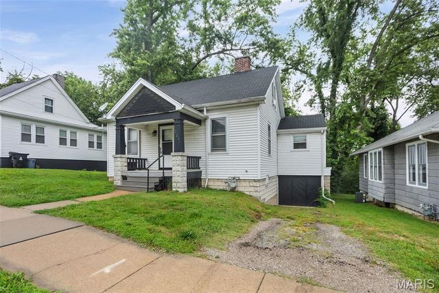 321 W Cleveland Avenue, Belleville, IL 62220