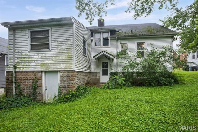 321 W Cleveland Avenue, Belleville, IL 62220