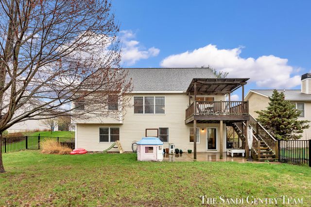 13429 Hidden Creek Drive, Grand Haven, MI 49417