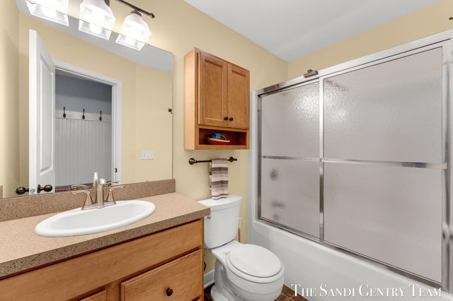 13429 Hidden Creek Drive, Grand Haven, MI 49417