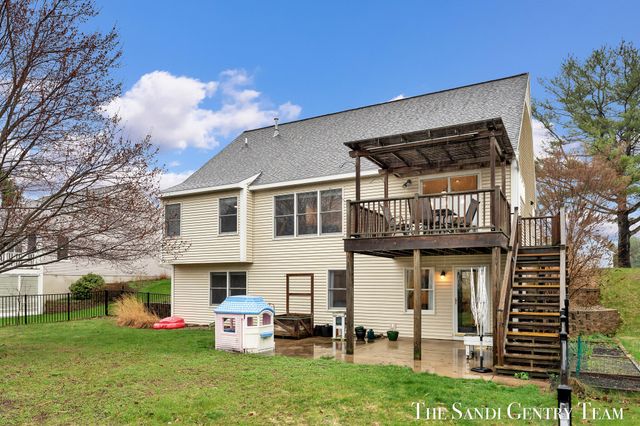 13429 Hidden Creek Drive, Grand Haven, MI 49417