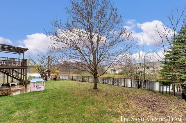 13429 Hidden Creek Drive, Grand Haven, MI 49417