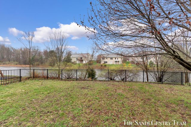 13429 Hidden Creek Drive, Grand Haven, MI 49417