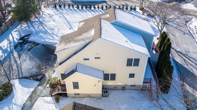 3 Carleton Street 3, Wareham, MA 02558