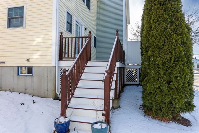 3 Carleton Street 3, Wareham, MA 02558