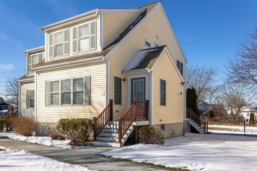 3 Carleton Street 3, Wareham, MA 02558