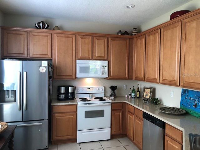 5185 6TH WAY N, St Petersburg, FL 33703