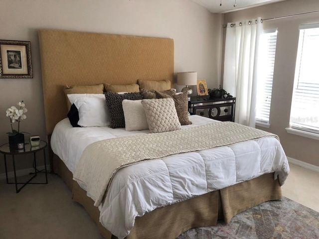 5185 6TH WAY N, St Petersburg, FL 33703