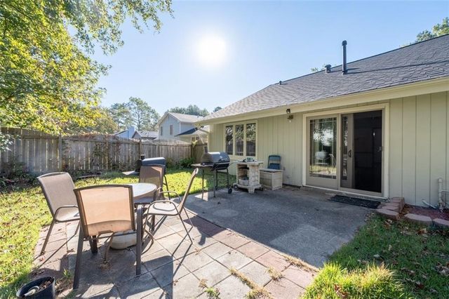 5934 S DESHON Court, Lithonia, GA 30058