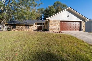 5934 S DESHON Court, Lithonia, GA 30058