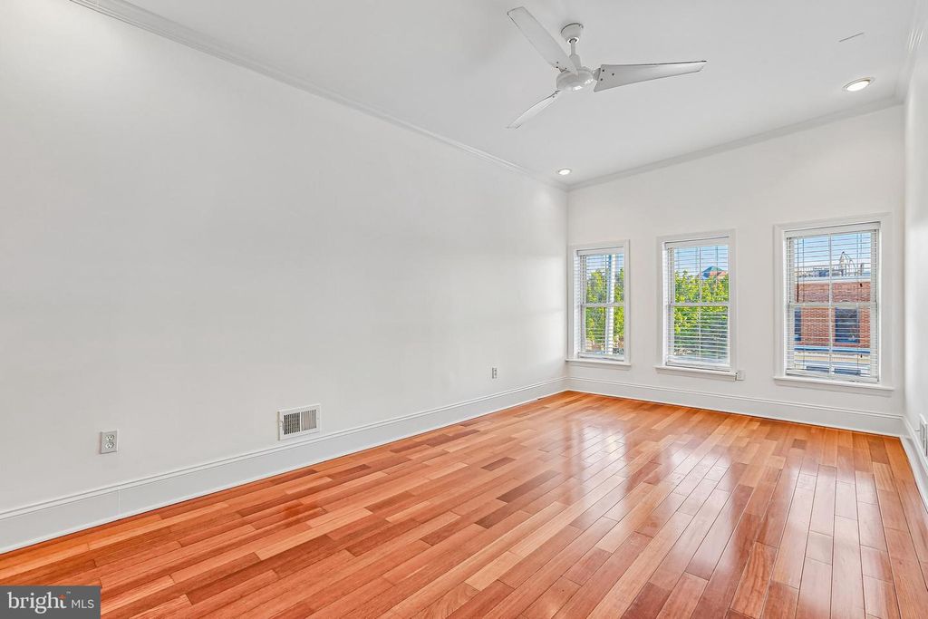 Image 22 of property listing at 3142 FAIT AVE, Baltimore, MD 21224