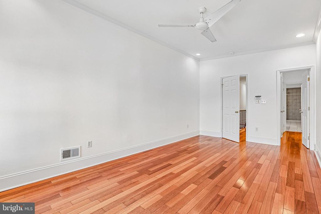 Image 23 of property listing at 3142 FAIT AVE, Baltimore, MD 21224