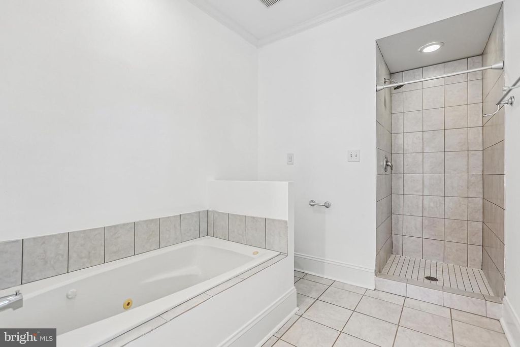 Image 26 of property listing at 3142 FAIT AVE, Baltimore, MD 21224
