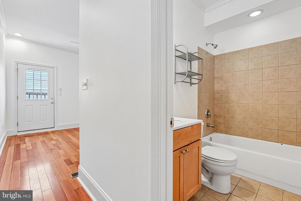 Image 29 of property listing at 3142 FAIT AVE, Baltimore, MD 21224