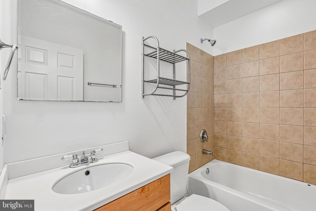 Image 30 of property listing at 3142 FAIT AVE, Baltimore, MD 21224