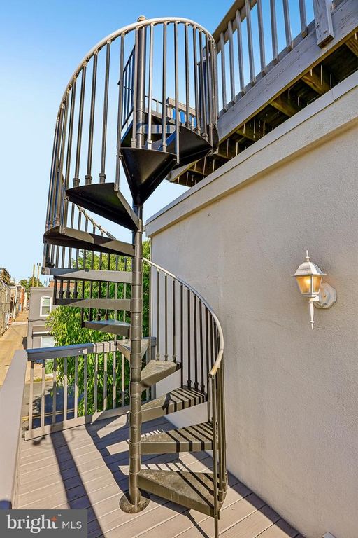 Image 32 of property listing at 3142 FAIT AVE, Baltimore, MD 21224