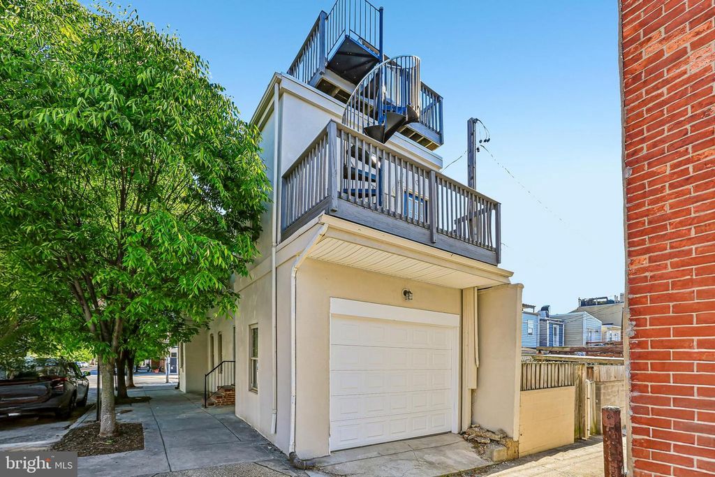 Image 37 of property listing at 3142 FAIT AVE, Baltimore, MD 21224