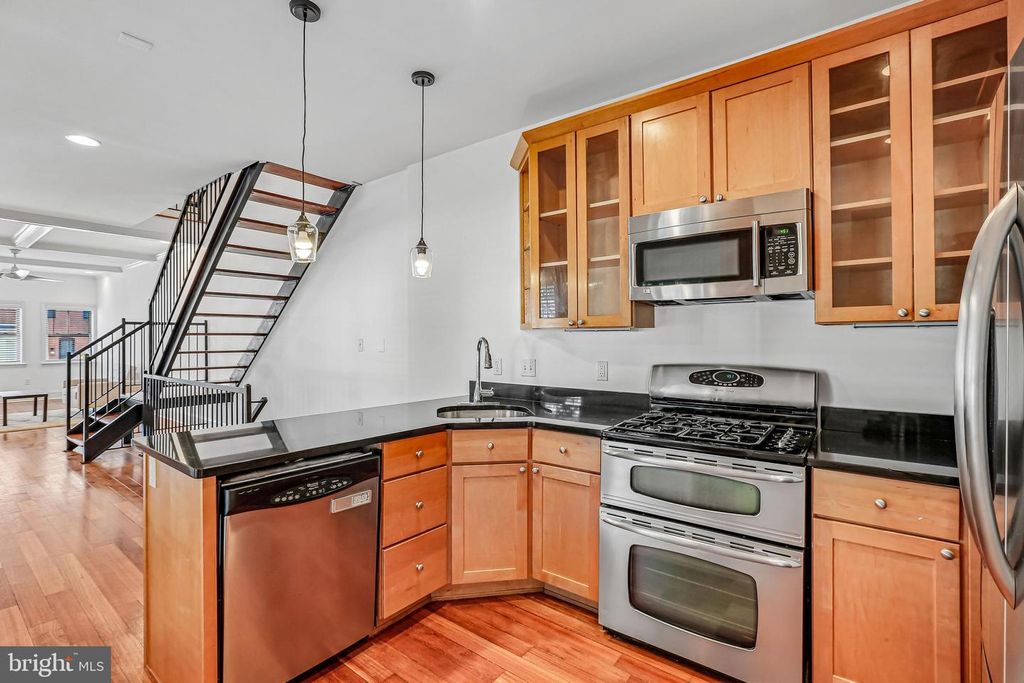 Image 4 of property listing at 3142 FAIT AVE, Baltimore, MD 21224