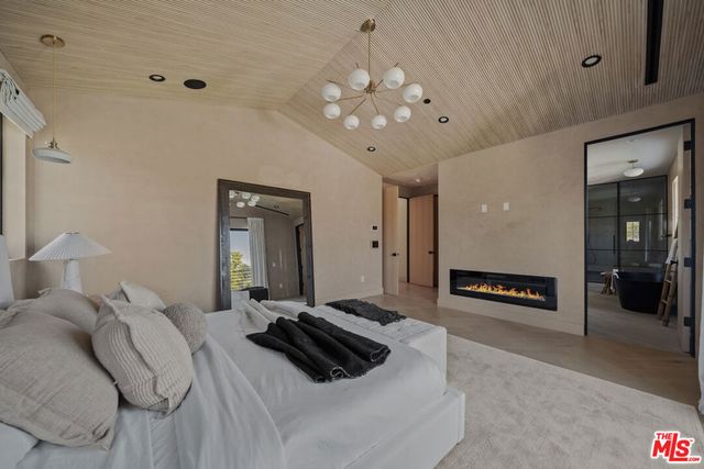 11317 Valley Spring Lane, Studio City, CA 91604