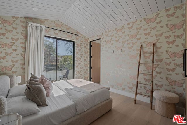 11317 Valley Spring Lane, Studio City, CA 91604