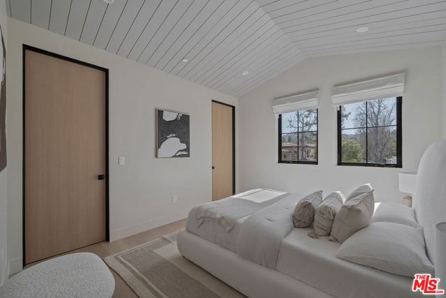 11317 Valley Spring Lane, Studio City, CA 91604