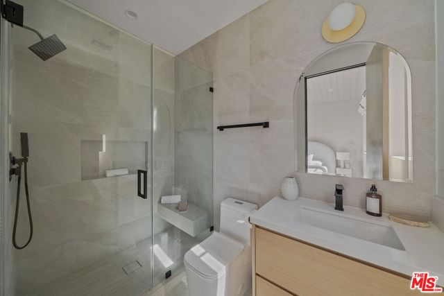 11317 Valley Spring Lane, Studio City, CA 91604