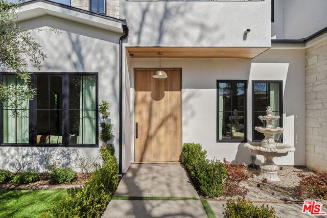 11317 Valley Spring Lane, Studio City, CA 91604