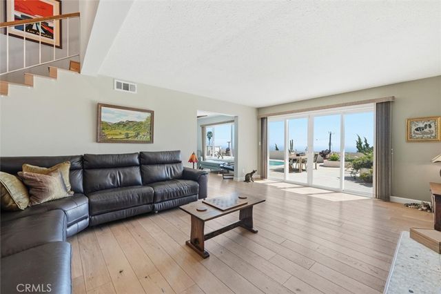 2225 Grenadier Drive, San Pedro, CA 90732