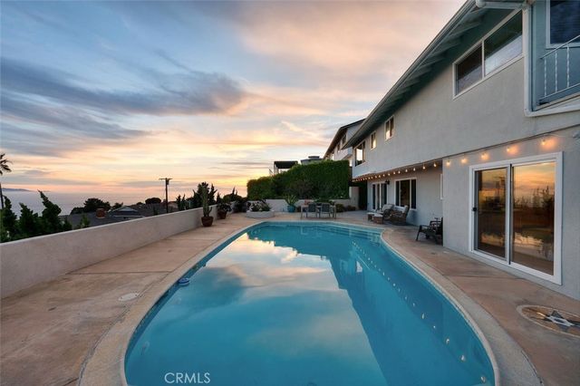 2225 Grenadier Drive, San Pedro, CA 90732