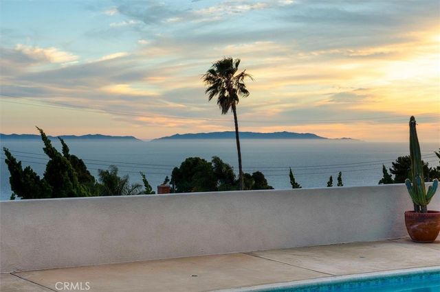 2225 Grenadier Drive, San Pedro, CA 90732