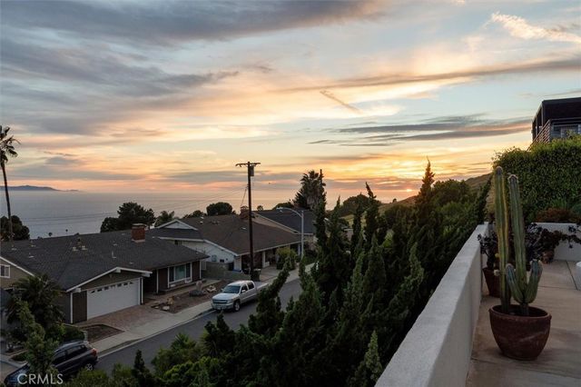 2225 Grenadier Drive, San Pedro, CA 90732