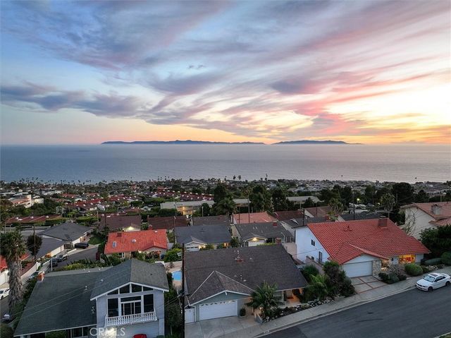 2225 Grenadier Drive, San Pedro, CA 90732