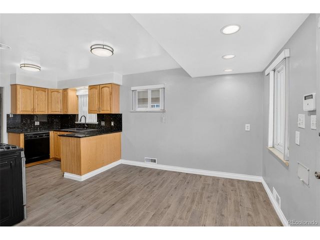 4860 Harlan St, Denver, CO 80212