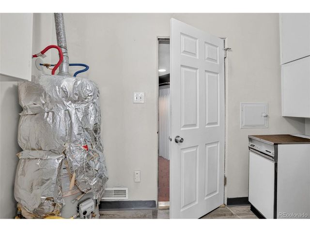 4860 Harlan St, Denver, CO 80212